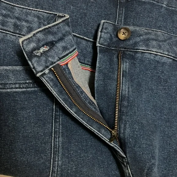 BODEN Denim, 99% Cotton, 4-Pocket, Mini, Belt Loops Skirt, Size 12R - Picture 3 of 6